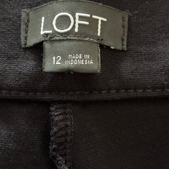 LOFT Black Pants with Gold Zippers Size 12 - Picture 9 of 10